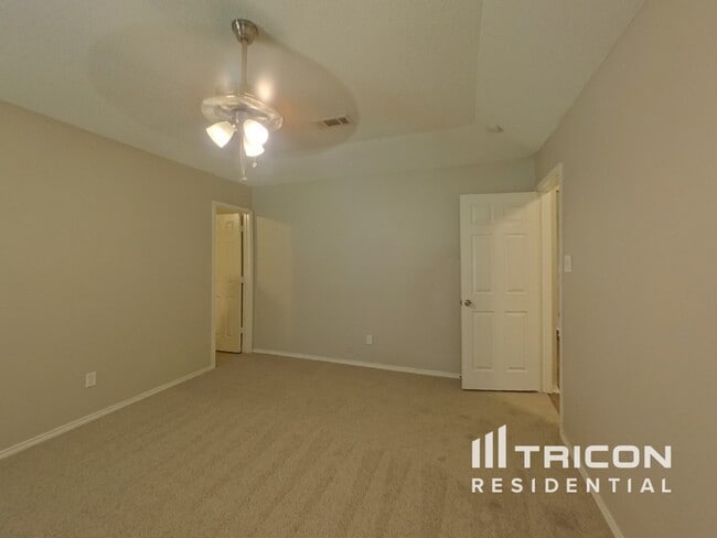 Building Photo - 6408 Alta Vista Dr