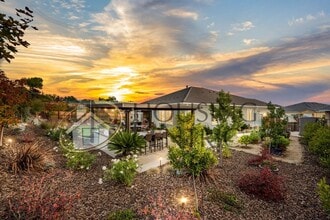 Building Photo - STUNNING Single Story Home with a Resort S...