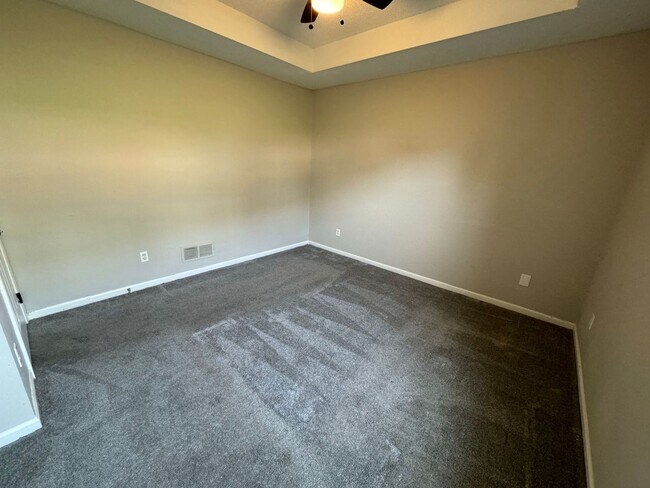 Building Photo - Coming Soon! Spacious 3-Bed Duplex with Garage