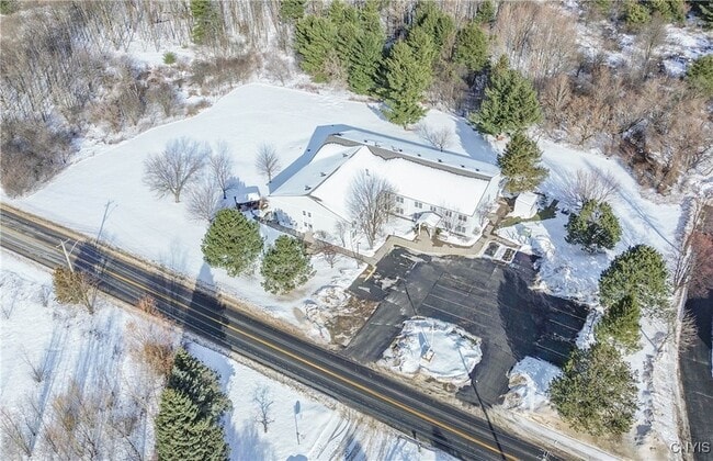 Building Photo - 224 Leray St