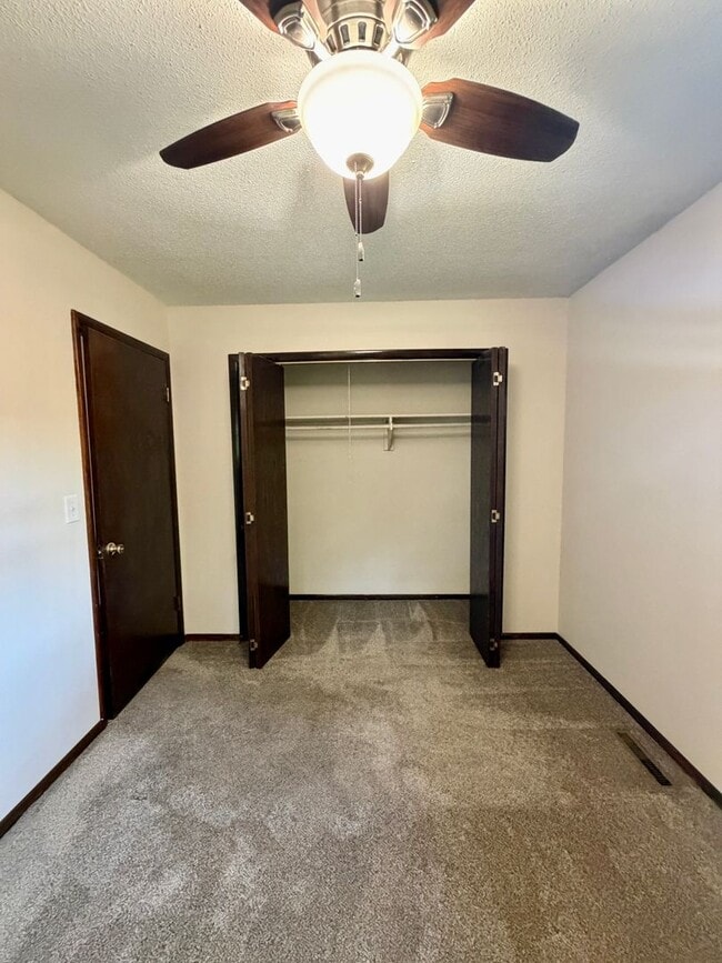 Building Photo - Indian Hills Duplex