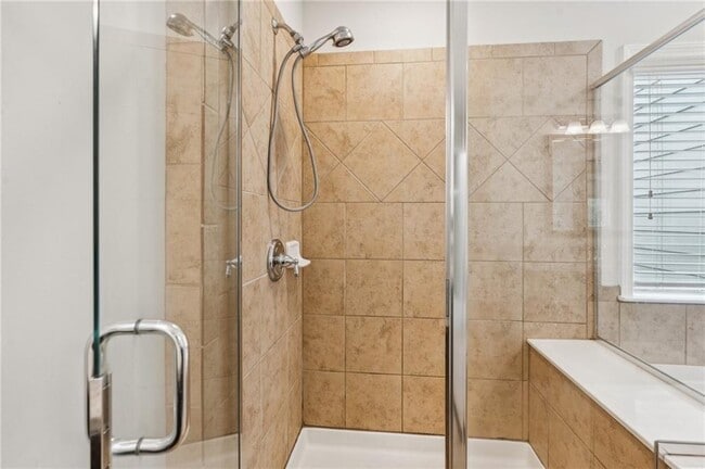 Building Photo - 1514 Woodbridge Way NE