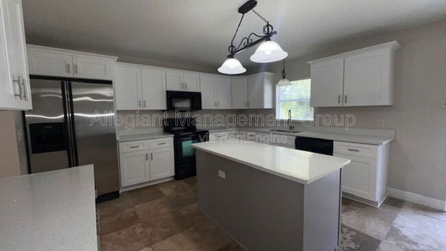 Building Photo - 104 Richmar Ave