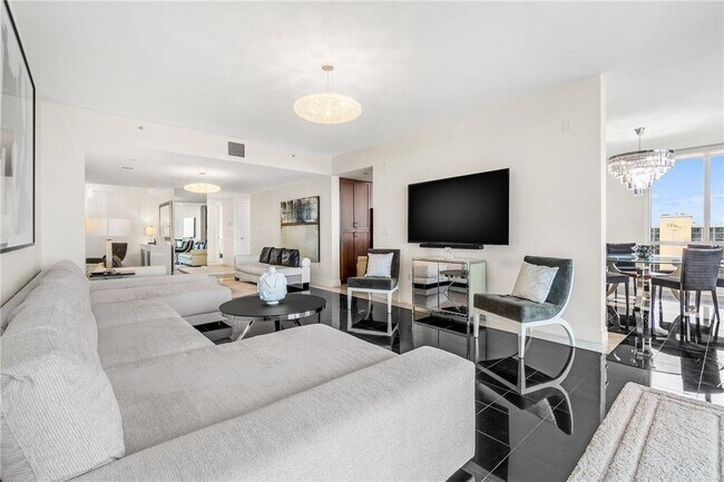 Building Photo - 331 Cleveland St