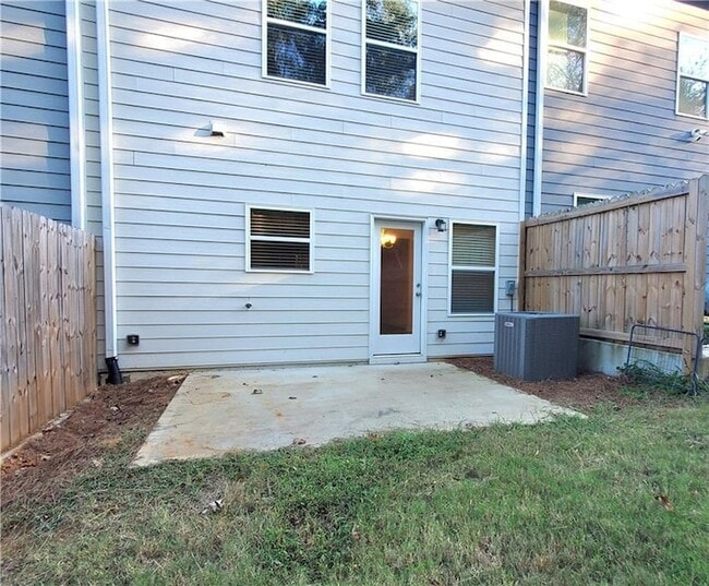 Building Photo - 143 Sawgrass Dr