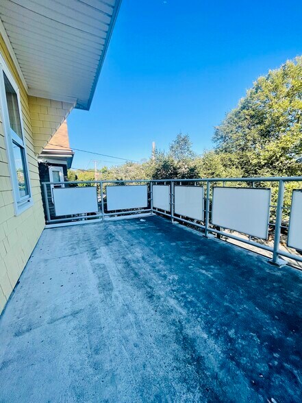 Building Photo - 10 Packard Ave