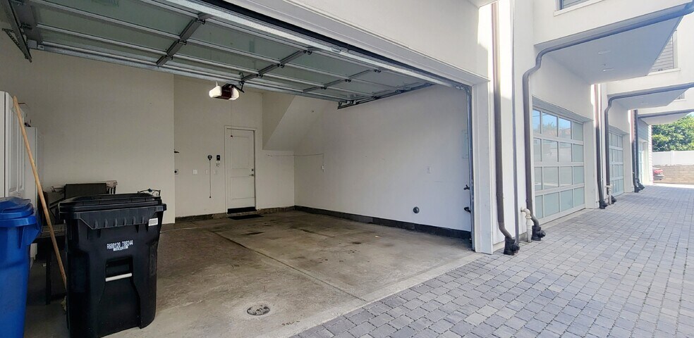 Building Photo - 3302 Aria Ln