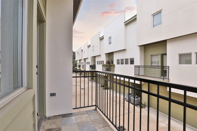 Building Photo - 4706 Austin St