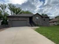 Building Photo - 5849 Geranium Ln