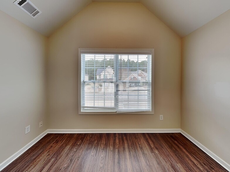 Building Photo - 143 Hawken Trail