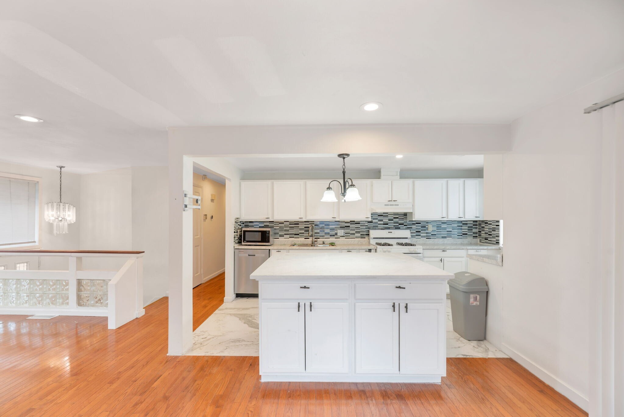 Building Photo - 26250 39th Pl S