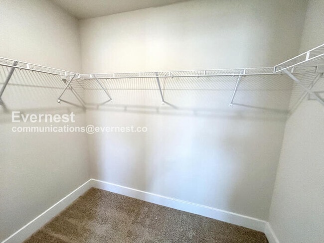 Building Photo - 195 Sioux Lp