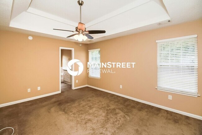 Building Photo - 4 Bedroom Pet-Friendly Home in Hampton, GA with Main Street Renewal