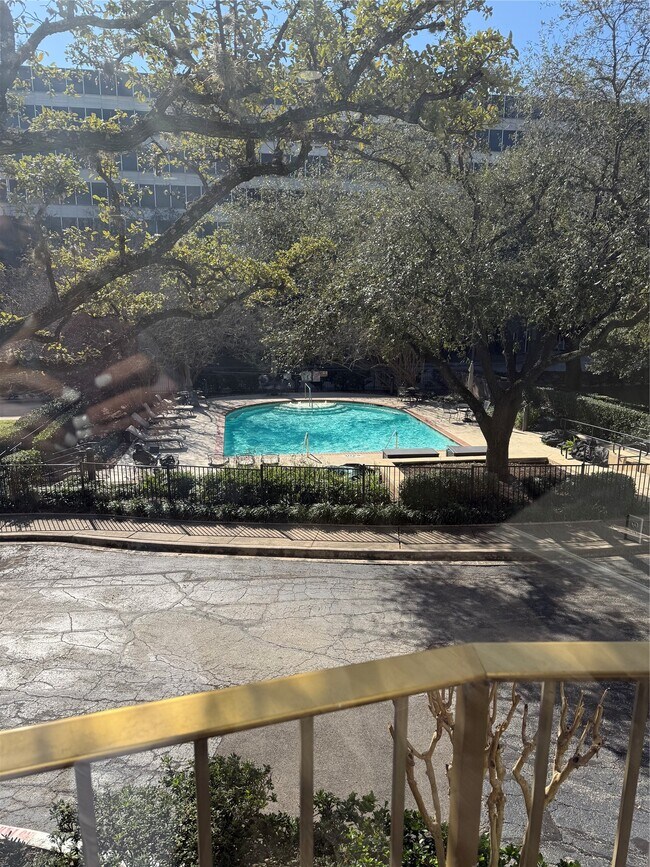 Building Photo - 5050 Ambassador Way