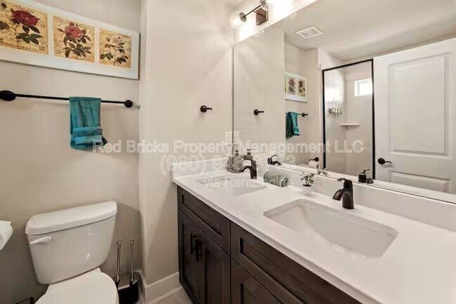 Building Photo - 3938 Winterfield Pl