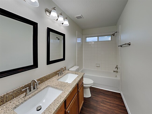 Building Photo - 38215 E Sulphur Creek Dr