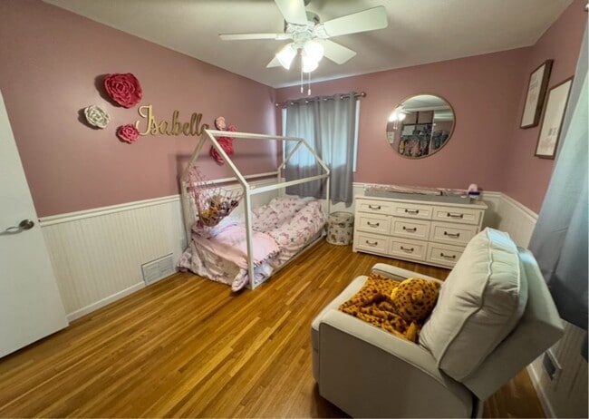 Building Photo - 8370 Hillside Trail S