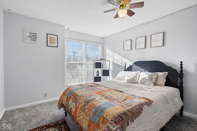 Building Photo - 1108 E 106th St