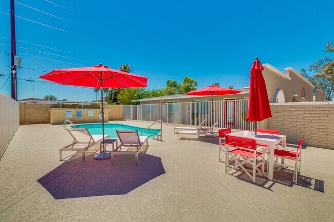 Building Photo - South Scottsdale Studio Casita w/ Private Patio | 4 Weeks Free | Remodeled Quartz & Stainless Kit...