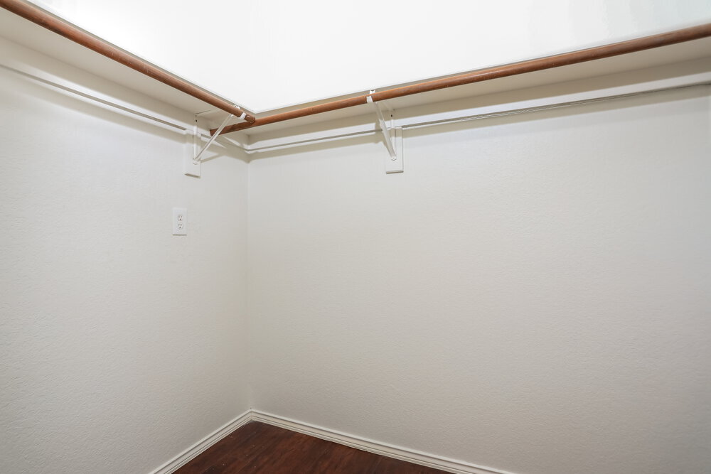 Building Photo - 4405 Crystal Ln