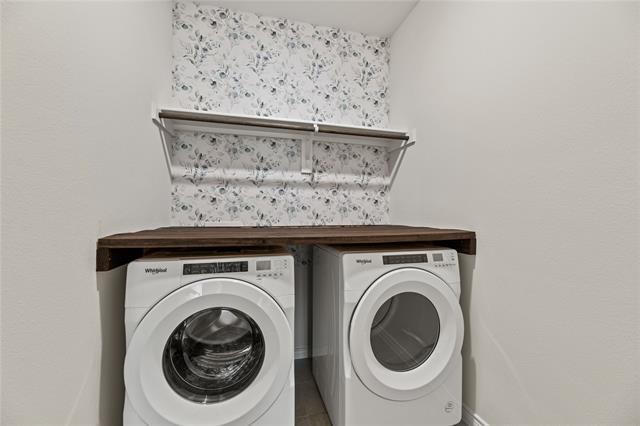 Building Photo - 411 Revolution Rd