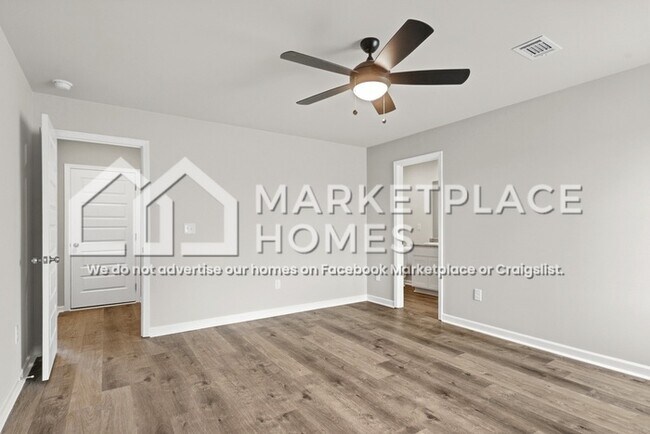 Building Photo - 10409 Patton Ln