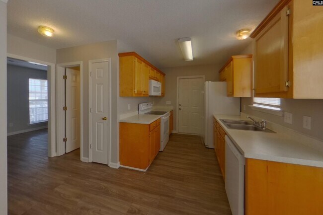 Building Photo - 163 Brooksong Dr