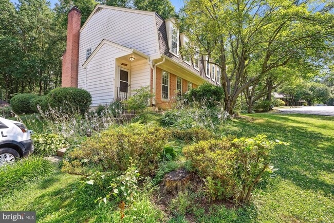 Building Photo - 9909 Hemlock Woods Ln