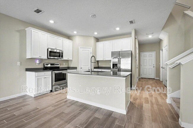Building Photo - 10323 Alder Creek Ln