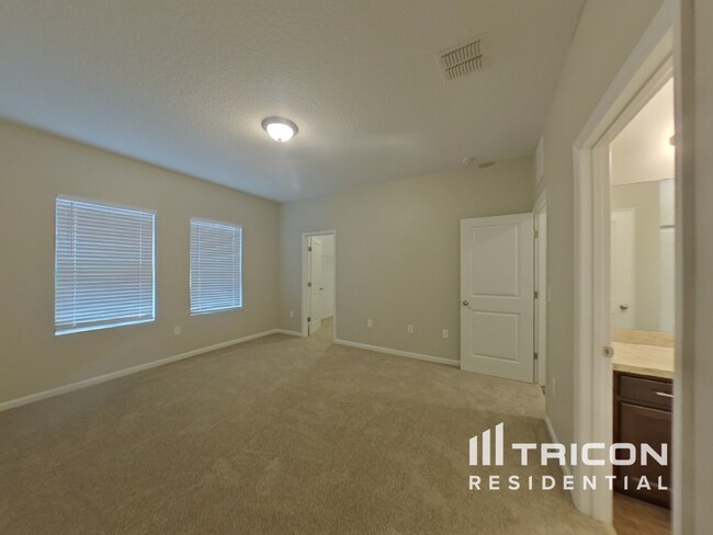 Building Photo - 15611 Merlin Ave