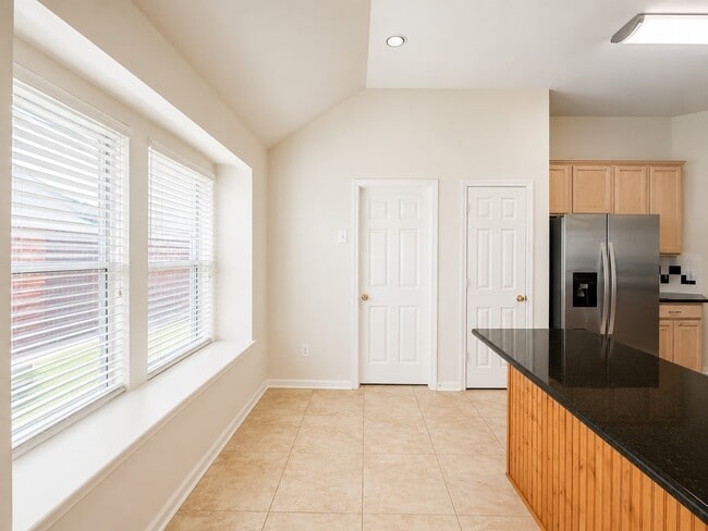 Building Photo - 20410 Nelva Park Ct