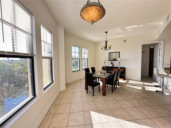 Building Photo - 98 Vivante Blvd