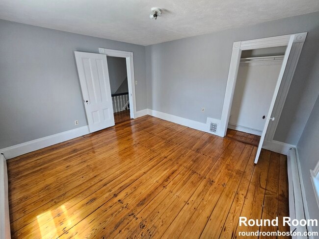 Building Photo - 293 Market St