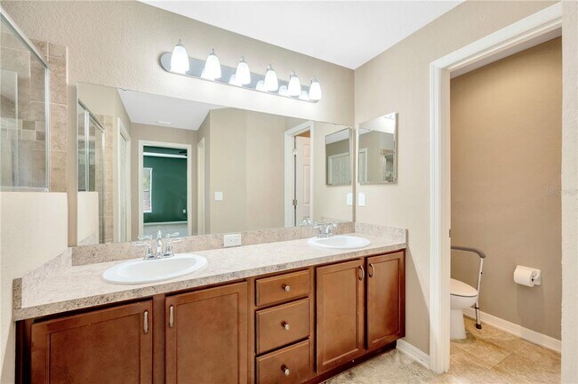Building Photo - 722 Vineyard Reserve Ct