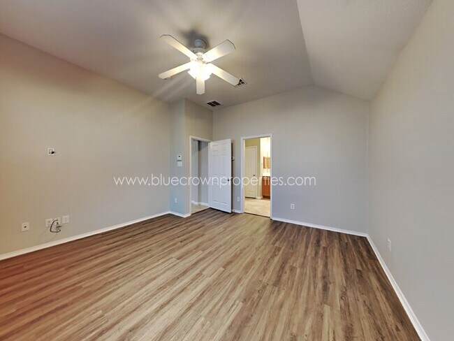 Building Photo - 2828 Glendale Way