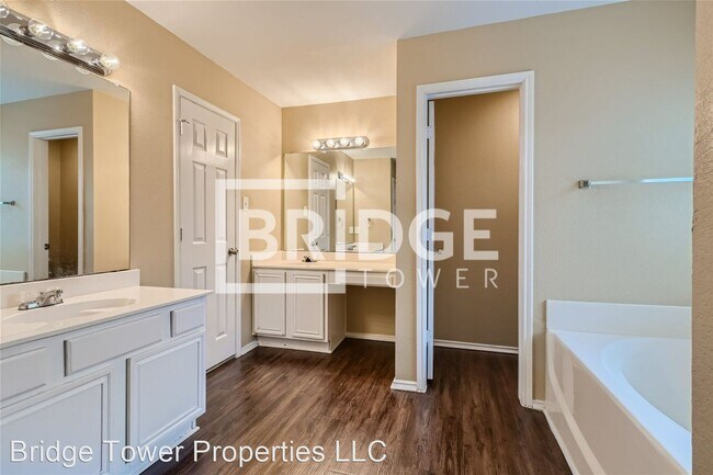 Building Photo - 5 br, 2.5 bath House - 3801 Remington Court