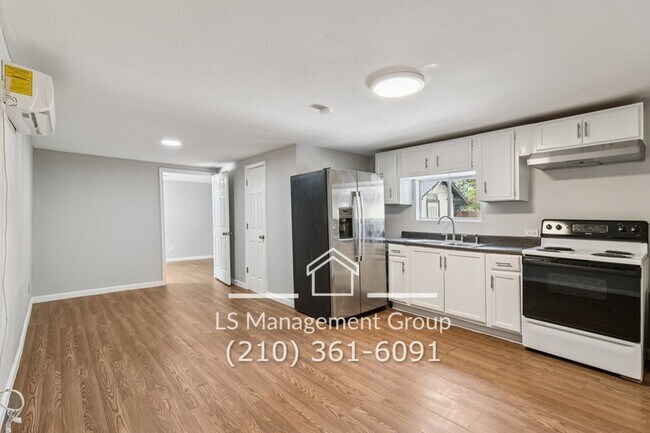 Building Photo - 622 Denver Blvd