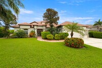 Building Photo - 1873 Lago Vista Blvd