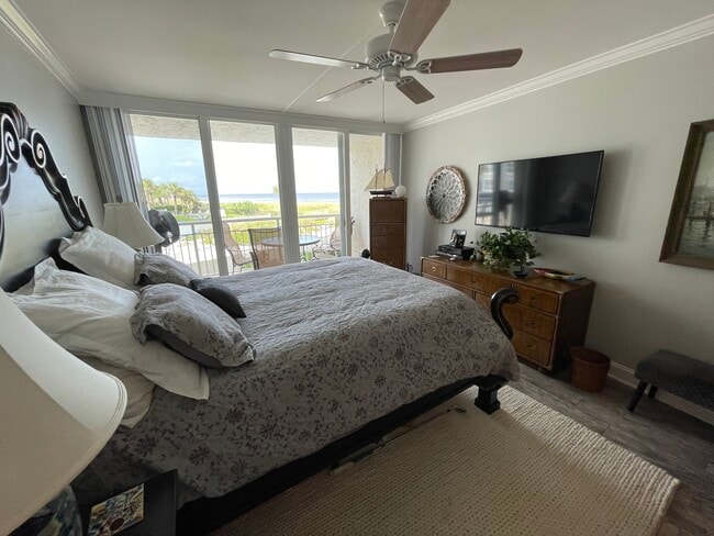 Building Photo - 1601 Ocean Dr S