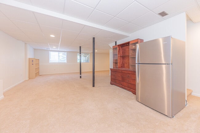 Building Photo - 51344 E Bourne Terrace