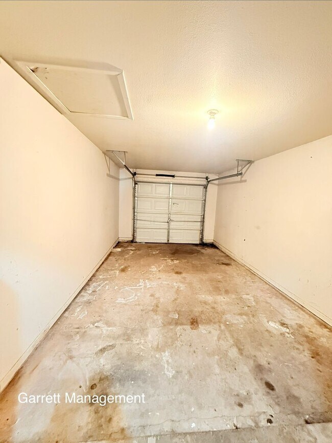 Building Photo - 1703 Taylor St