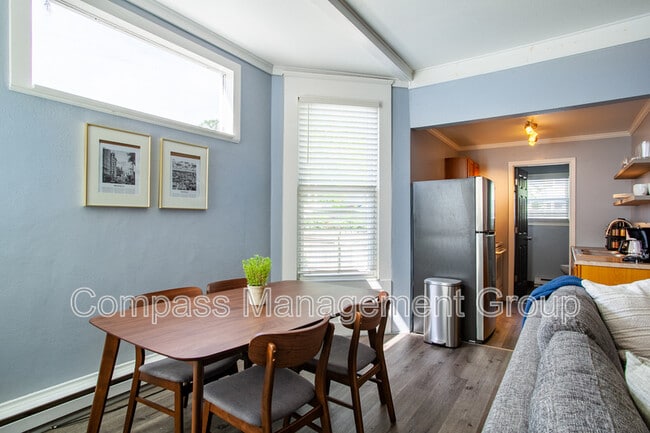 Building Photo - 813 Hall of Fame Dr