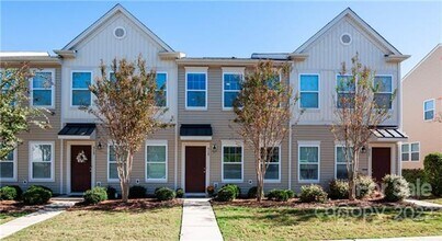 Building Photo - COMING SOON! Bright 2BR 2.5BA Home w/ Granite + Huge Island • Loft in Fort Mill