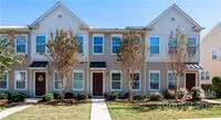 Building Photo - Bright 2BR 2.5BA Home w/ Granite + Huge Island • Loft in Fort Mill