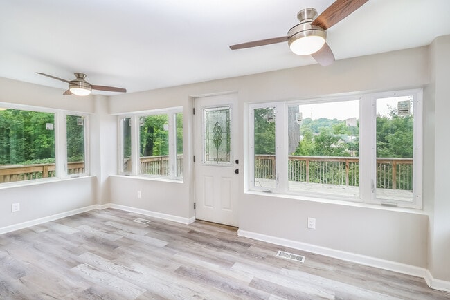 Building Photo - 243 Ridgeway Rd