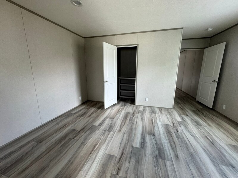 Building Photo - 90 Peach St