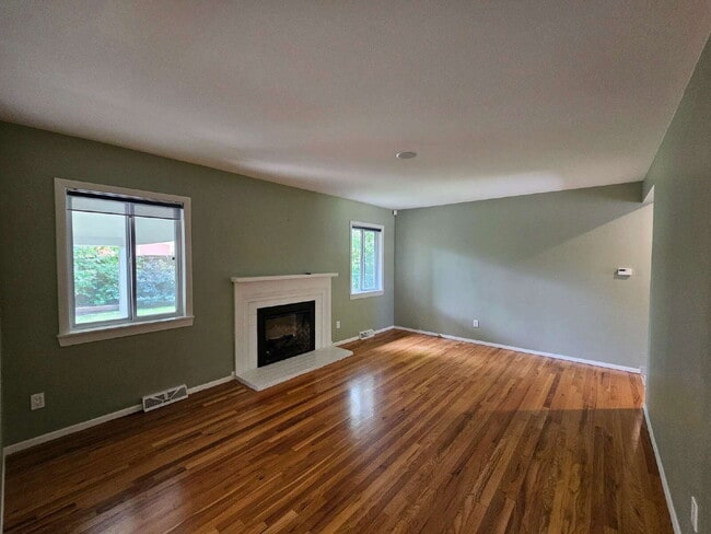 Building Photo - 1721 S Krameria Way