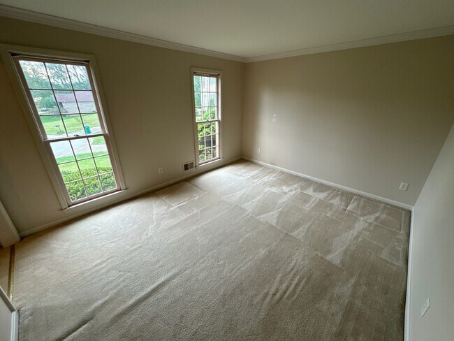 Building Photo - 10985 Eagles Cove Dr