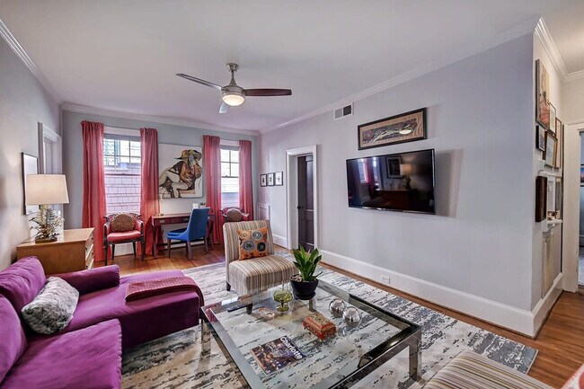 Building Photo - 518 Lamar Ave