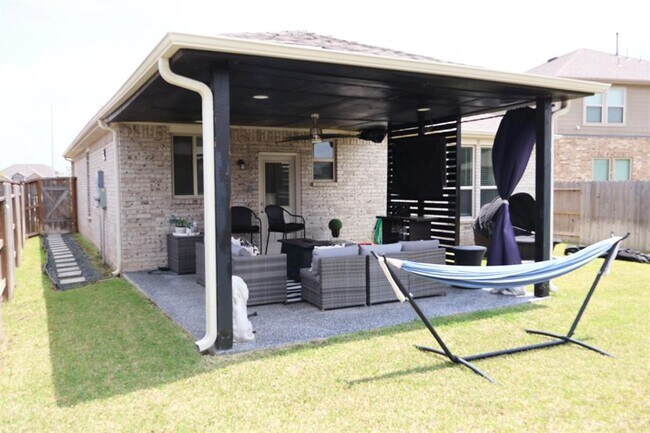 Building Photo - 1300 Coco Ray Ln